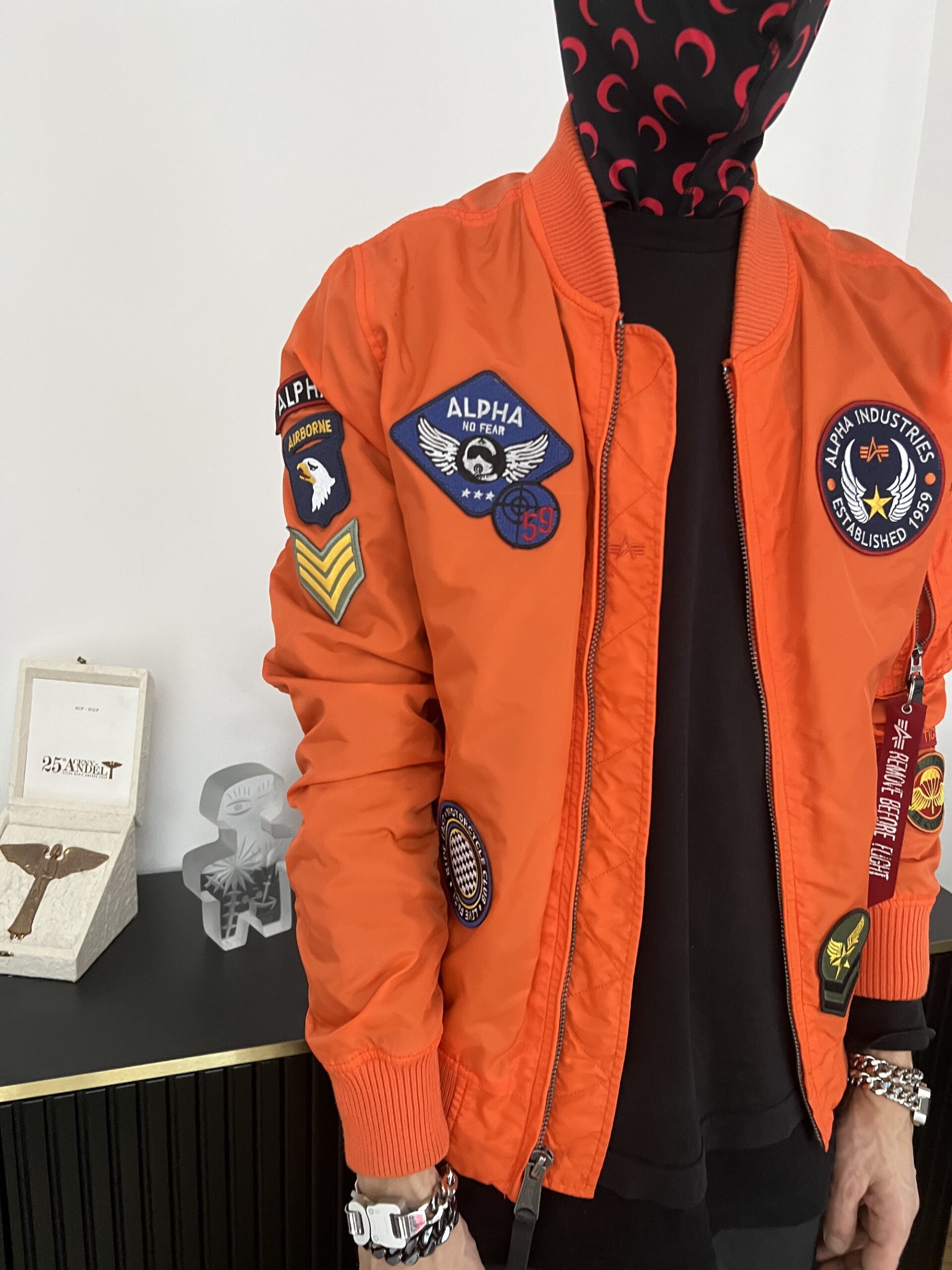 Bunda Alpha Industries – Skončila Show Video